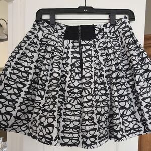 Alice + Olivia Black and white unique flare skirt